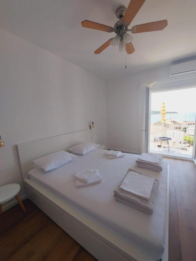 Vinko Rooms Primosten Ngoại thất bức ảnh