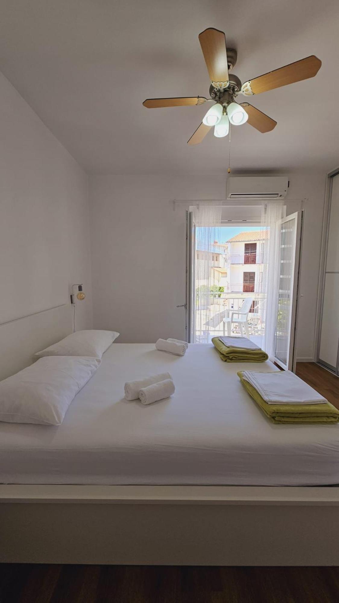 Vinko Rooms Primosten Ngoại thất bức ảnh